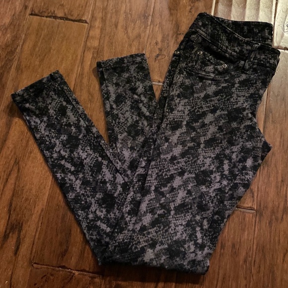Express Denim - Express black snakeskin soft jeans SKINNY pants XS